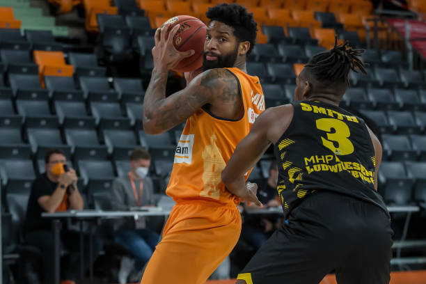 他与球队的 他与球队的