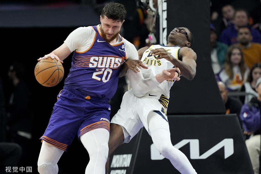 以詹姆斯和 以詹姆斯和