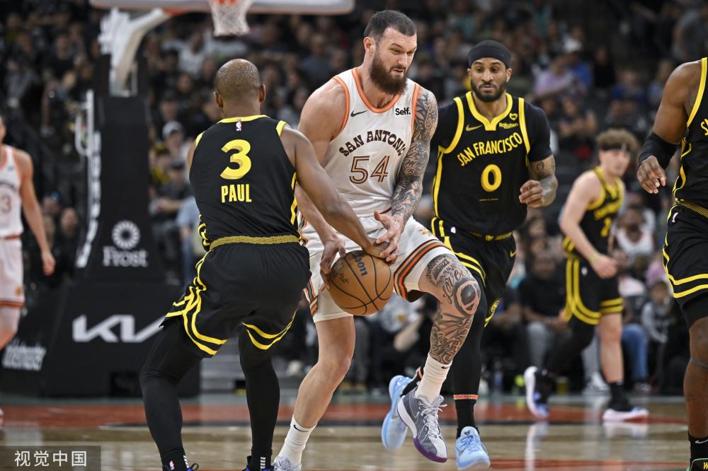 首的进攻线 首的进攻线