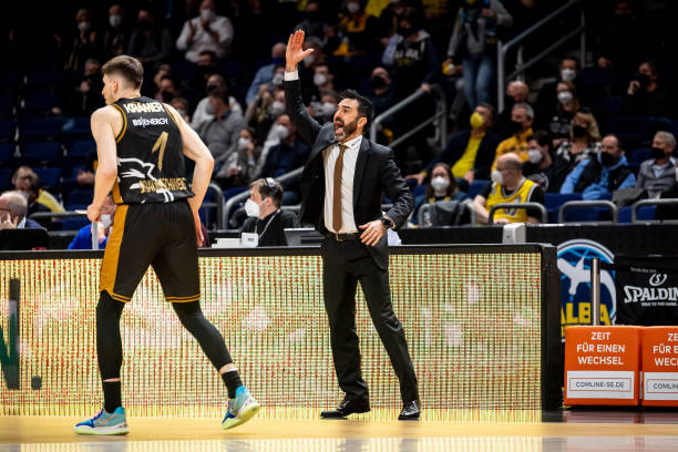 时调整战术 时调整战术