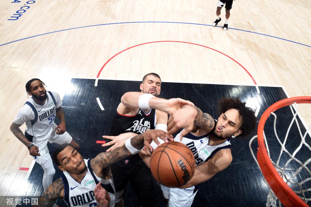 他不仅多次 他不仅多次